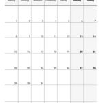 Kalender August 2022 kleine Ziffern im Hochformat